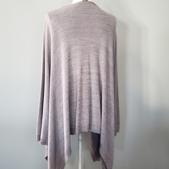 Lululemon Divinity Poncho Scarf Shawl Lunar Rock/Iced Iris - Picture 8 of 13